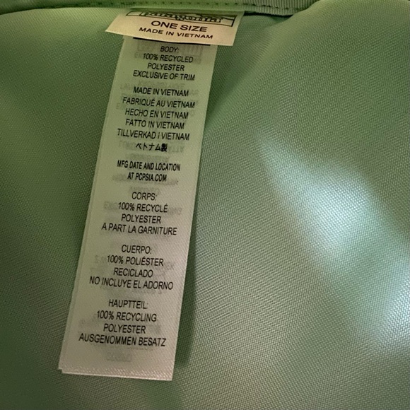 New Patagonia Atom sling backpack 🎒 size 8L - authentic - Picture 9 of 9